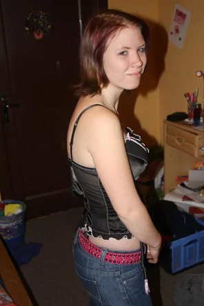 Yvonne (187)