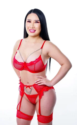 Suki Sin (158)