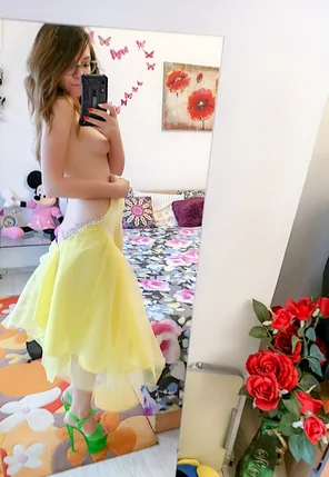 Green and yellow makes me feel special [F]