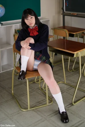 Girls.Delta-Yui.K-School.Girl-060