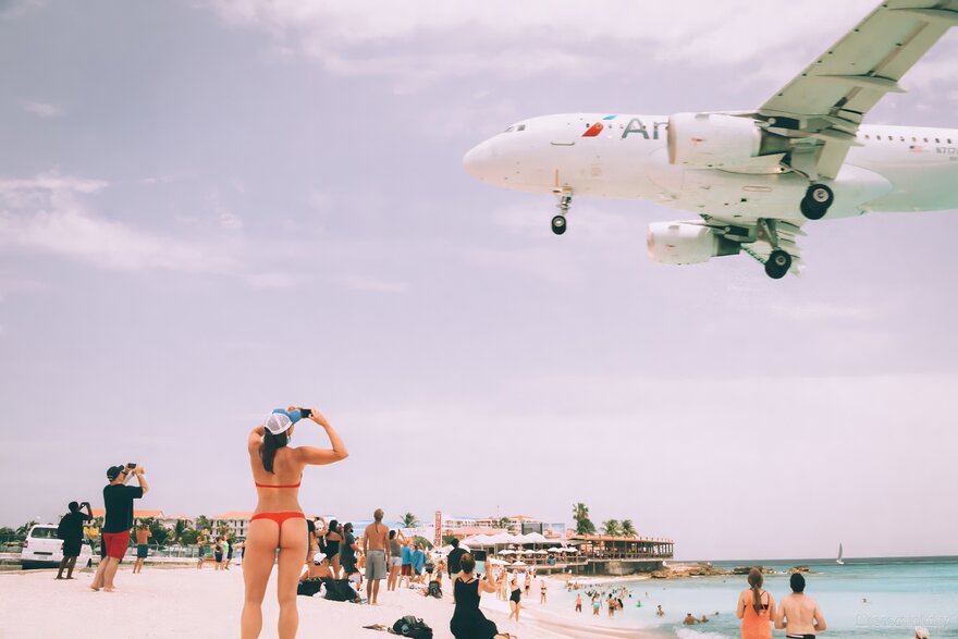 Maho Throwback 0584-topaz-denoise