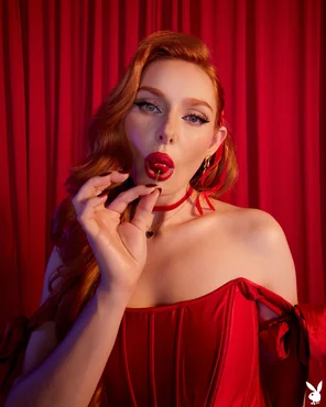 LacyLennon_PlayingCupid_08