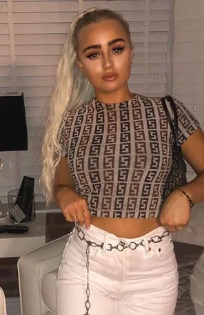 amateur pic she deffo wants to be used