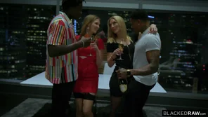 mona-wales-ashley-lane-girls-night_1080p.mp4_20240904011208_0049