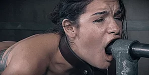 bdsmlr-10802894-OJJDolLGin