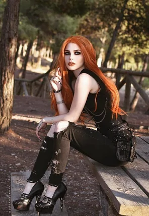 amateur pic GOTHIC BEAUTY