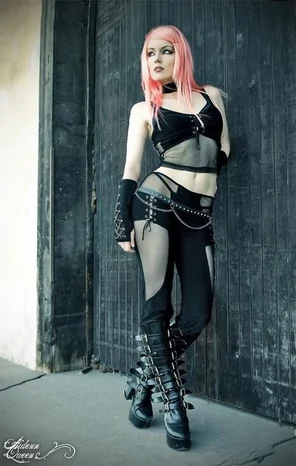 amateur pic GOTHIC BEAUTY