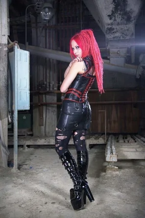amateur pic GOTHIC BEAUTY