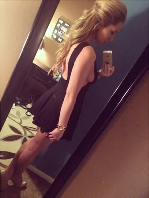 Small Side Boobs