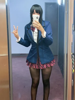 Here#s my first attempt to cosplay Komi ❤️