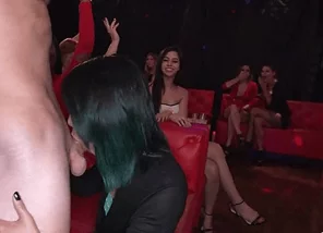 Saya Song [gifv]