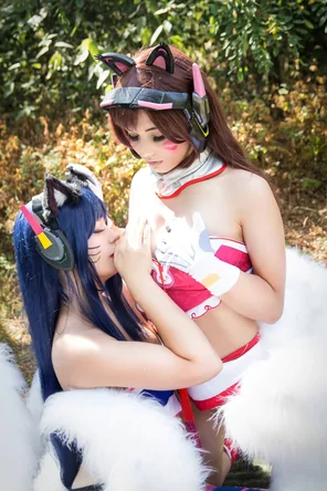 Ahri and D.Va Dirty Games