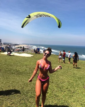 PictureHot girl in bikini