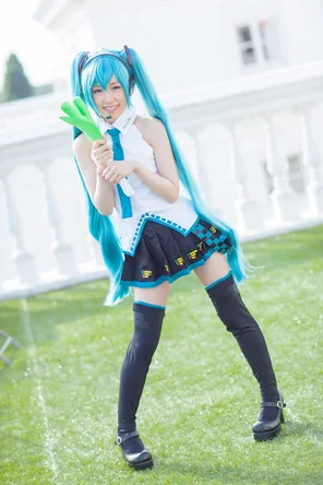 amateur pic [@factory (Tsuchiya Asami)] MikuCos (Vocaloid)_836530-0003