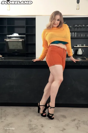 Cheryl Blossom - The Busty Bartender_12
