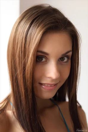 amateur pic Aaliyah_003