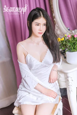amateur photo 1052333yy76bxfq7b67y7p