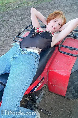 ellinude_4wheeler-05