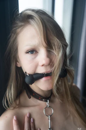 TheLifeErotic_Leather-And-Chains-1_Valeria-Mint_high_0084
