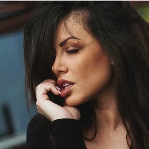 amateur pic STUNNING GREEK ACTRESS NINA EPPA