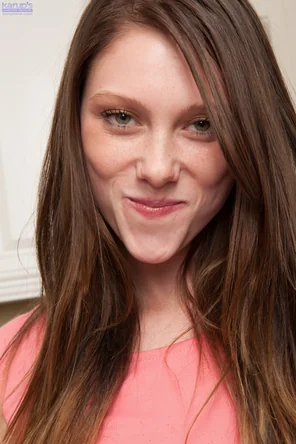 shae_snow-5-3000-005