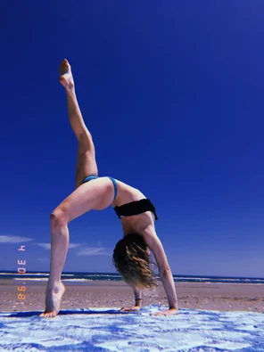 1 (39)