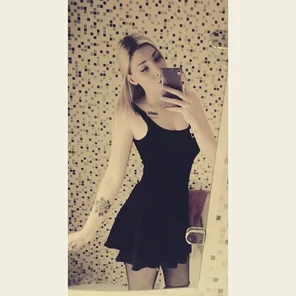 amateur pic sexy selfie 20 f blonde