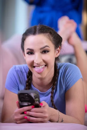 amateur pic VivThomas_Special-Memory_Amirah-Adara--Mia-Evans_high_0003