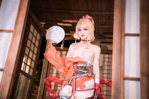 amateur photo BLACQKL - Yoimiya (43)