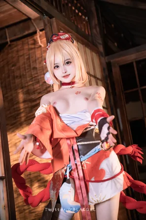 amateur photo BLACQKL - Yoimiya (54)