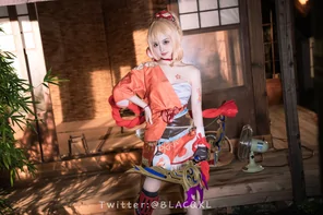 amateur photo BLACQKL - Yoimiya (26)