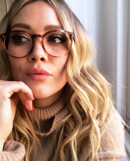 Hilary Duff nude
