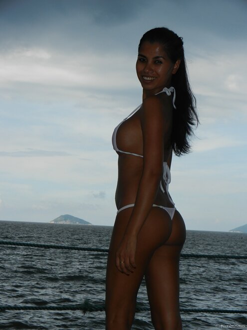 LightHouse 004-topaz-sharpen-faceai nude