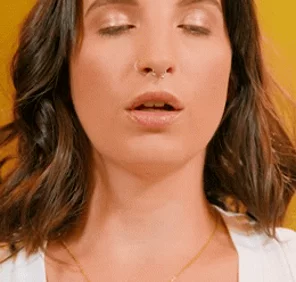 1043593607