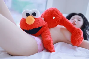 090