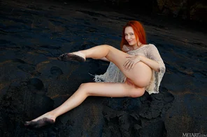 amateur photo MetArt_Hot-Rocks_Janey_high_0063
