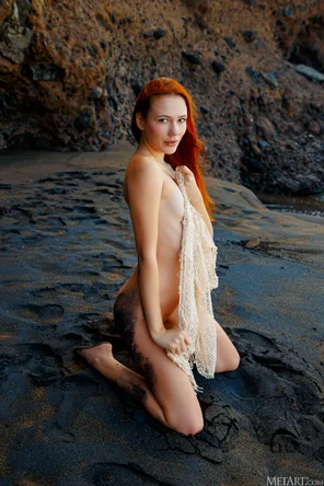amateur photo MetArt_Hot-Rocks_Janey_high_0075