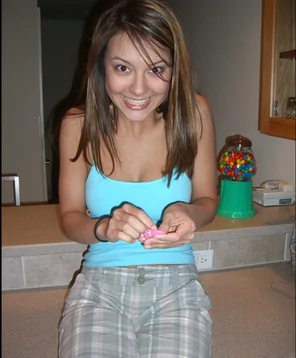Amateur Teen (570) [1600x1200]