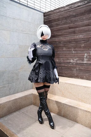 4712912-omimi-2b-cosplay-nier-automata-20-omimi-2b-20_296x1000