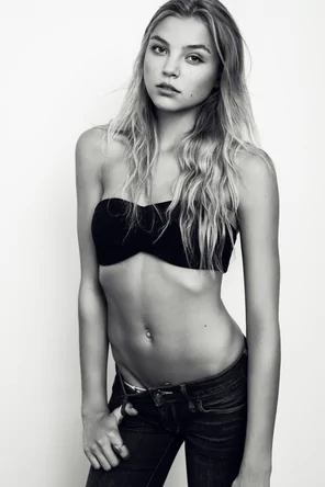 amateur pic Rachel Hilbert