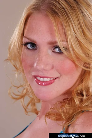 amateur pic victoria vonn busty neighbor affair (1)