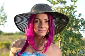 amateur pic Victoria Rainbow - Sundress