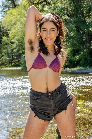 OliveWren_River-48