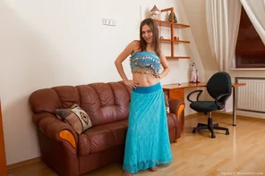 amateur pic Hairy Bush Goddess Agneta