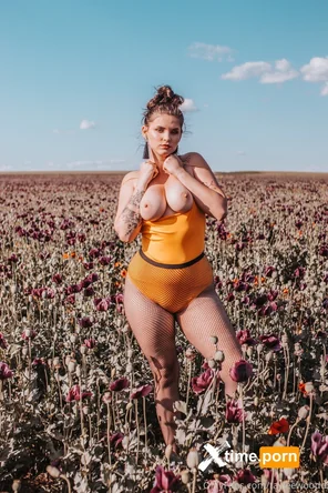 amateur pic 1066x1600_387647ad614bacfcca5df3c734f40eed