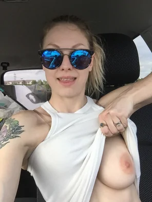 [f] Gettin wild in a crowded parking lot cus why not? ðŸ˜