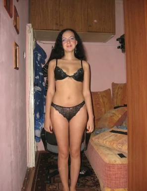 real-chicks-in-lingerie-gal-8