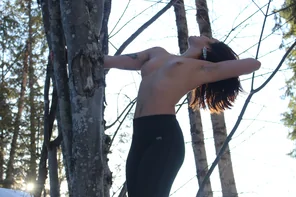 Topless yoga [F]