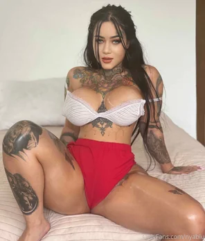 amateur photo 18607541fdf281e54fb7e6889a6f71fd
