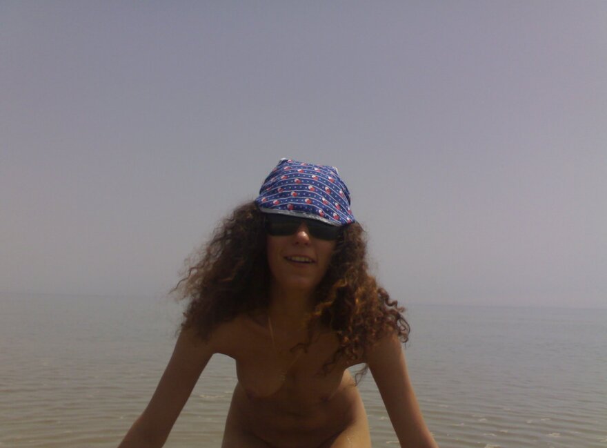 267 (207) nude